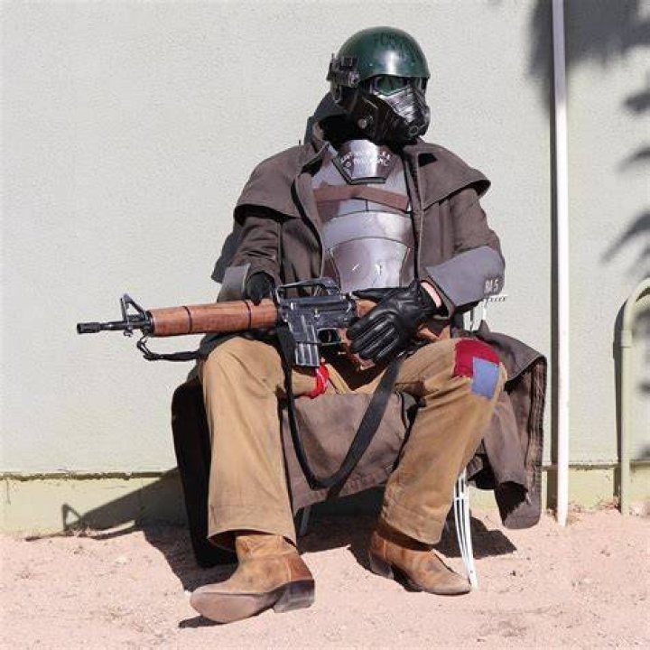 Randall Clark wears a mask. Randall Clark socially distances. Be like