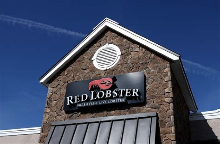 Red Lobster Cooks Up Kung Pao Noodles With Fried Lobster