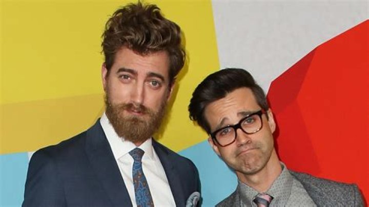 Rhett and Link Net Worth, Wives, Kids, Songs, Vasectomy Famous