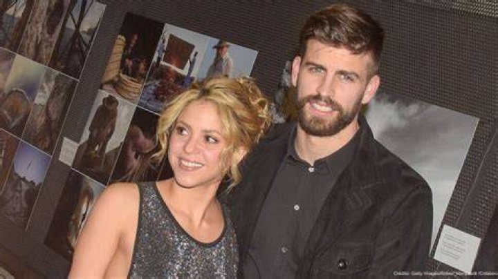 Shakira y su esposo Piqu&eacute; aparecen juntos en un evento deportivo en