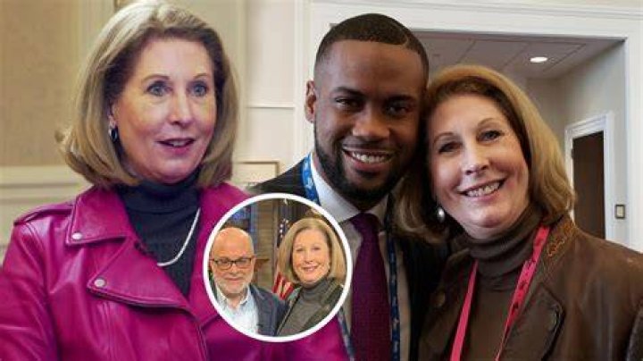 Sidney Powell Family With Son and Husband Ike Powell 2020 YouTube