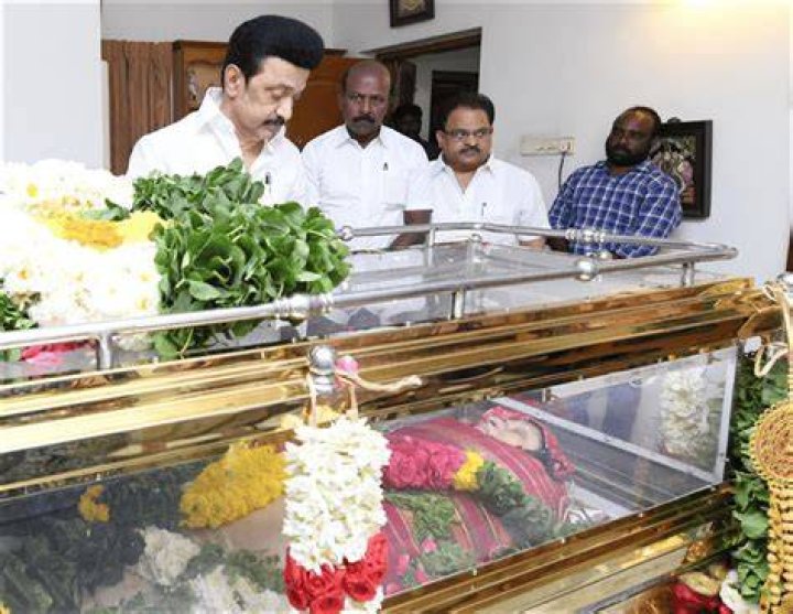 Singer Vani Jayaram Death మనసులు దోచిన మధురవాణి.. విశ్వనాథ్