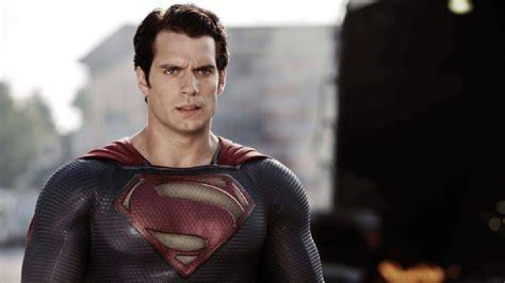 Superman Henry Cavill Talks 3D Sex and...Manscaping!