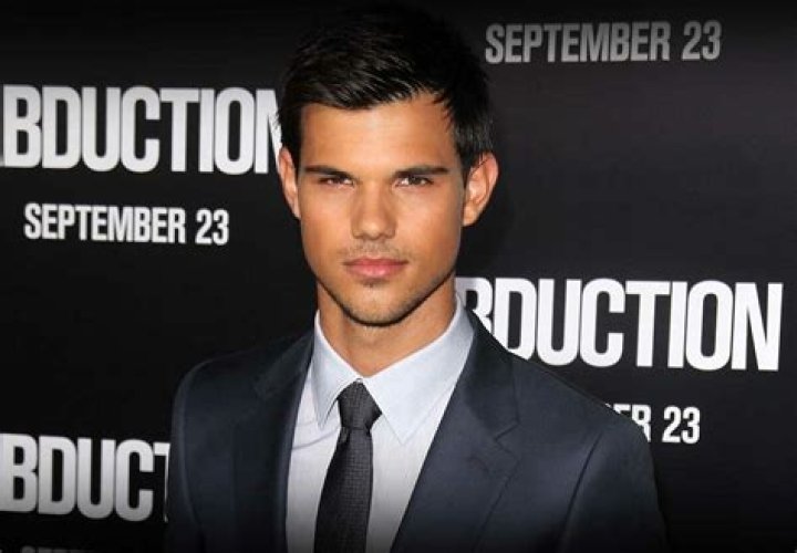 Taylor Lautner Biography, Height & Life Story Super Stars Bio