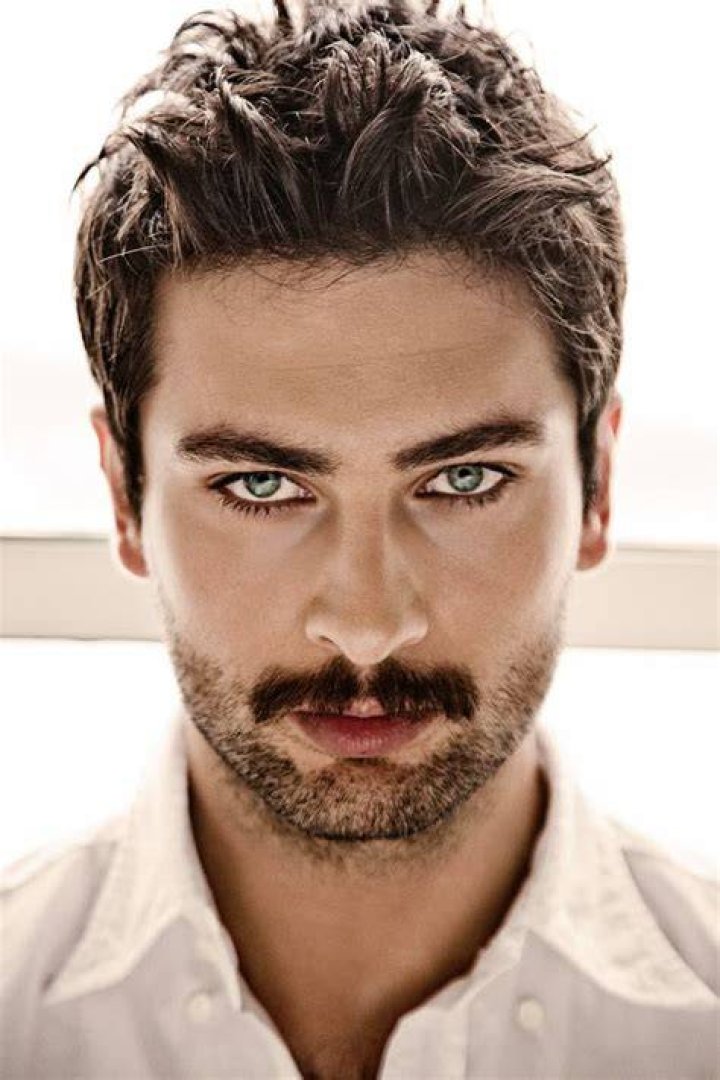 Turkish Men, Turkish Actors, Baby Bath Time, Look Man, Barefoot Men