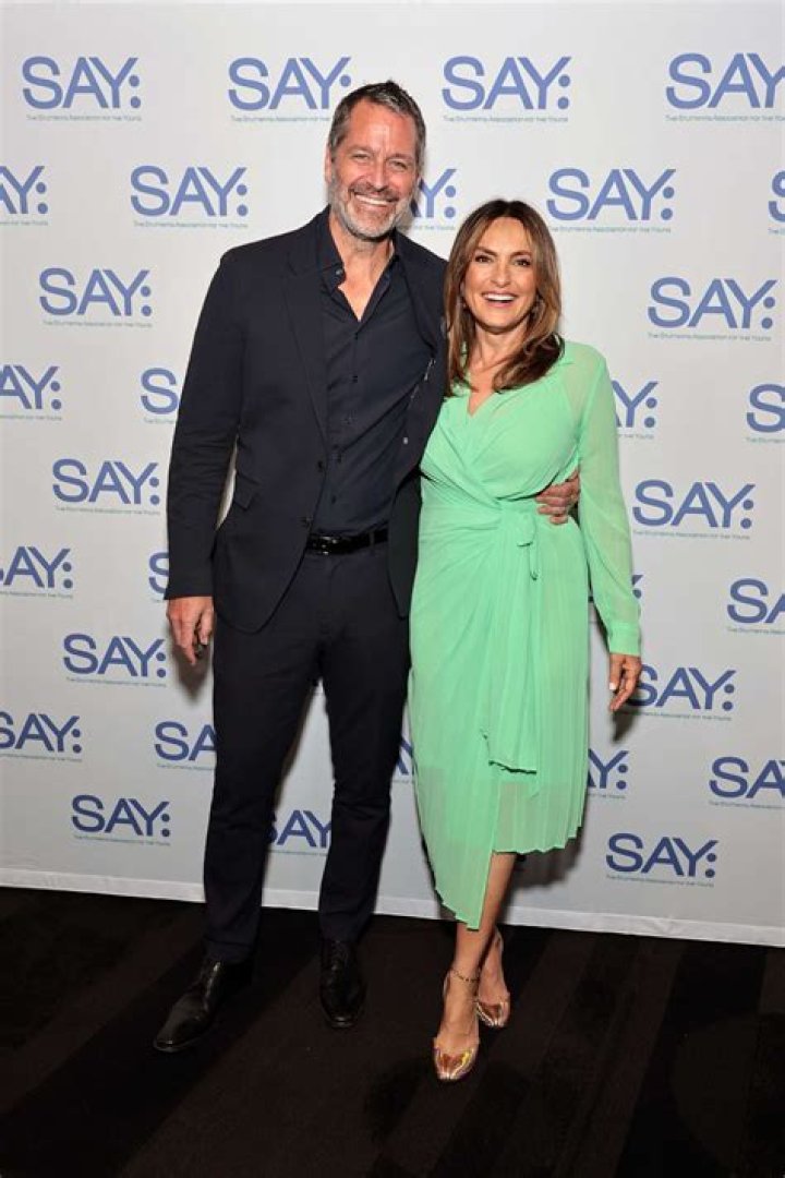 Unveiling Mariska Hargitay's Height: Insights And Surprises