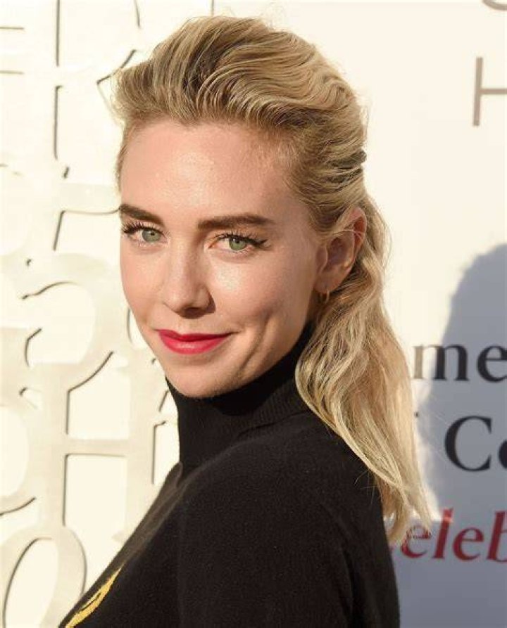 Vanessa Kirby Biography, Movies, TV Series, Plays, The Crown, & Facts