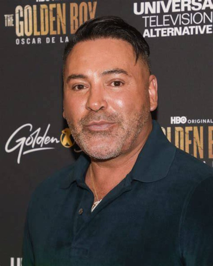 Video Oscar De La Hoya recalled walking out to Selena in San Antonio