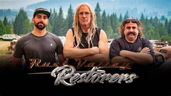 Why Rust Valley Restorers Is A Show Worth Watching On Netflix