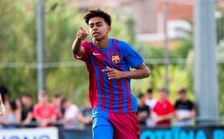 Xavi vil udtage 15årige Lamine Yamal til pokalkamp Nyheder